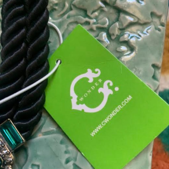 🆕 C Wonder Statement Collar - Picture 5 of 14